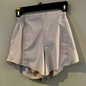 Lululemon set short and sleeveless top